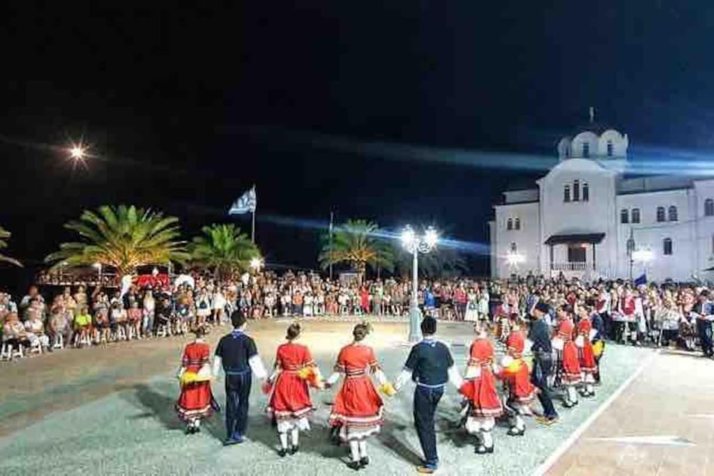 Eden Suite Paralia Kültér fotó